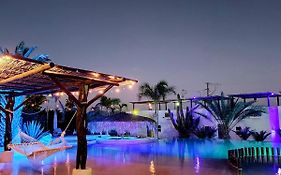 Ventana Blue Hotel